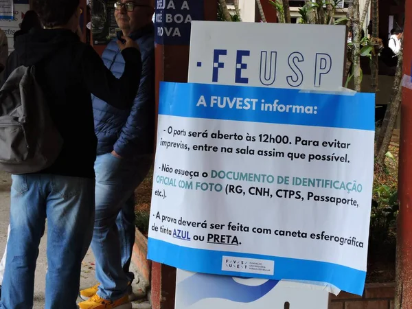 Sao Paulo (SP), 10 / 18 / 2025 - 1000 civarında öğrenci Butanta kampüsü ve diğer USP birimlerindeki USP Eğitim Fakültesi 'nde 90 soruyla Fuest 2026 deneme sınavına girdi. (Leandro Chemalle\ Yeni 2))     