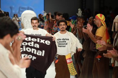 Sao Paulo (SP), 10 / 19 / 2025 - Sao Paulo Moda Haftası 'nda Moda / SPFW / LED defilesi - SPFW N60, Sao Paulo' daki Pacubra 'da, bu Pazar, 19 Ekim 2025. (Fabricio Bomjardim / The Newws2)  