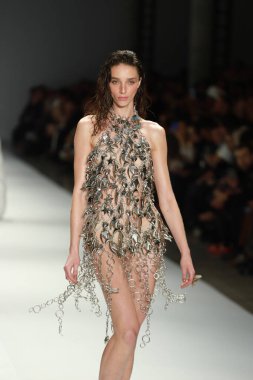 Sao Paulo (SP), 10 / 19 / 2025 - Sao Paulo Moda Haftası 'nda Moda / SPFW / LED defilesi - SPFW N60, Sao Paulo' daki Pacubra 'da, bu Pazar, 19 Ekim 2025. (Fabricio Bomjardim / The Newws2)  