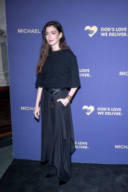 (2025 Tanrı 'nın Aşkı Altın Kalp Ödülü. 20 Ekim 2025, New York, New York, ABD: Anne Hathaway, Tanrı 'nın Aşkı yararına verilen 19. Yıllık Altın Kalp Ödüllerine katılıyor.) 