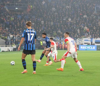 Bergamo (İtalya), 10 / 22 / 2025 - Atalanta ve Slavia Praha arasında oynanan maçta Charles de ketelaere yeni denge arenasında şampiyonlar liginin 3. turu için geçerlidir. (Edson de souza 2nci bölüm))