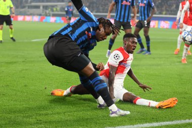 Bergamo (İtalya), 10 / 22 / 2025 - atalanta ve Slavia praha arasındaki maç sırasında oyuncu odilon kossounou, yeni denge arenasında şampiyonlar liginin üçüncü turu için geçerlidir. (Edson de souza 2nci bölüm))