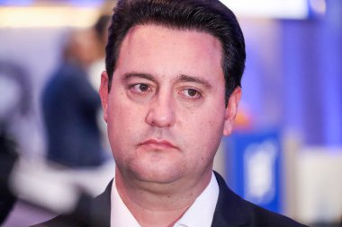 Sao Paulo (SP), 22 Ekim 2025 - Parana Valisi Ratinho Junior (PSD), B3 - Brezilya Borsası (Marcelo estevao / thenews2) tarafından geliştirilen Paranagua Limanı (PR) müzayedelerinin ikinci bloğuna katıldı.)