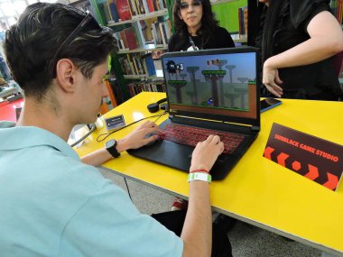 Sao Paulo (SP) (25 Ekim 2025 - Perifacon, Comic Con of the Favelas), kenar mahallelerde ve kenar mahallelerde inek ve inek kültürünün demokratikleşmesini destekleyen bir kongredir. (leandro chemalle / the new ws2)