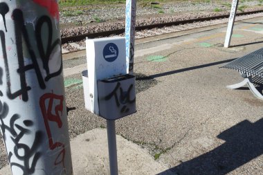 Milan (İtalya), 26 Ekim 2025 - Milano 'da gezinirken, Milan Porta Cenova İstasyonu' nda tarihle bir karşılaşma yaşandı. Açılış tarihi 17 Ocak 1870, başlangıçta Milan Porta Ticinese (Edson de souza / thenews2)