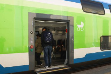 Milan (İtalya), 26 Ekim 2025 - Milano 'da gezinirken, Milan Porta Cenova İstasyonu' nda tarihle bir karşılaşma yaşandı. Açılış tarihi 17 Ocak 1870, başlangıçta Milan Porta Ticinese (Edson de souza / thenews2)