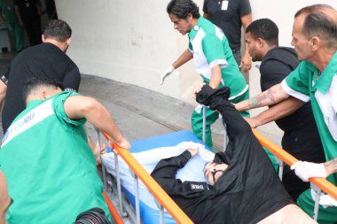 Rio de Janeiro (RJ), Brezilya 10 / 28 / 25 - Penha ve Alemao komplekslerinde gerçekleştirilen operasyon sırasında çekilen görüntüler, Penha Mahallesi 'ndeki Getulio Vargas Hastanesi' ne bu Salı, 28 Ekim 2025. (Jos Lucena / Yeniler 2)