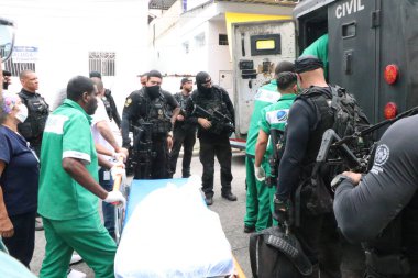 Rio de Janeiro (RJ), Brezilya 10 / 28 / 25 - Penha ve Alemao komplekslerinde gerçekleştirilen operasyon sırasında çekilen görüntüler, Penha Mahallesi 'ndeki Getulio Vargas Hastanesi' ne bu Salı, 28 Ekim 2025. (Jos Lucena / Yeniler 2)