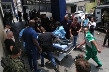 Rio de Janeiro (RJ), Brezilya 28 Ekim 2025 - Operasyon sırasında vurulan kişiler Rio de Janeiro 'nun Kuzey Bölgesi' ndeki Getulio Vargas Hastanesi 'ne ulaştı (jose lucena / thews2)
