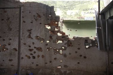 Rio de Janeiro (RJ), Brezilya 10 / 29 / 2025 - Rio de Janeiro güvenlik güçleri ve Komando Vermelho üyeleri arasındaki mega operasyonun yüzleşmesi sakinlerin evlerini tahrip etti (saulo angelo / theenews2)