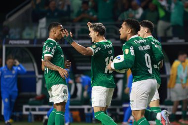 Palmeiras 'tan Sosa, 30 Ekim 2025 Perşembe gecesi Sao Paulo-SP' deki Allianz Parque 'da oynanan Conmebol Libertadores yarı finalinin ikinci ayağı için Palmeiras ve LDU Quito arasındaki maçta gol atıyor ve golünü kutluyor.. 
