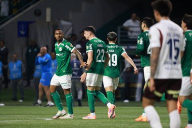 Palmeiras 'tan Sosa, 30 Ekim 2025 Perşembe gecesi Sao Paulo-SP' deki Allianz Parque 'da oynanan Conmebol Libertadores yarı finalinin ikinci ayağı için Palmeiras ve LDU Quito arasındaki maçta gol atıyor ve golünü kutluyor.