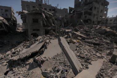 30 Ekim 2025, Gazze, Filistin: İsrail 'in son askeri operasyonu Gazze' nin El Nasr ve Şeyh Radwan mahallelerinde büyük yıkım yarattı (hashem zimmo / thenews2)