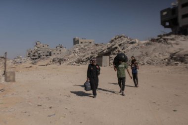 30 Ekim 2025, Gazze, Filistin: İsrail 'in son askeri operasyonu Gazze' nin El Nasr ve Şeyh Radwan mahallelerinde büyük yıkım yarattı (hashem zimmo / thenews2)