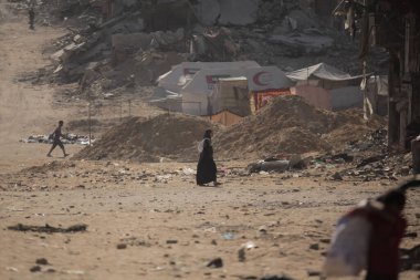 30 Ekim 2025, Gazze, Filistin: İsrail 'in son askeri operasyonu Gazze' nin El Nasr ve Şeyh Radwan mahallelerinde büyük yıkım yarattı (hashem zimmo / thenews2)