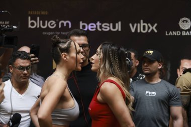 Sao Paulo (SP), 10 / 31 / 2025 - Sporcular Inae ve Fernanda Lacerda (Mendigata), Latin Amerika 'nın en etkili boks müsabakası olan Fight Music Show' da (leco viana / thenews2)