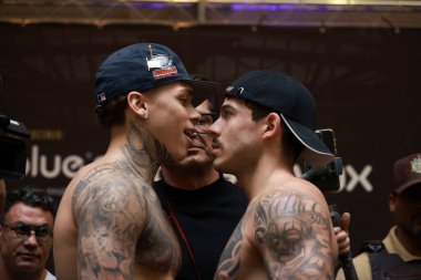 Sao Paulo (SP), 10 / 31 / 2025 - Sporcular Tomas Costa ve Kew, Dövüş Müziği için sporcuların tartılması ve resmi karşılaşması sırasında, Latin Amerika 'daki en büyük dövüş etkinliği (leco viana / theenews2)