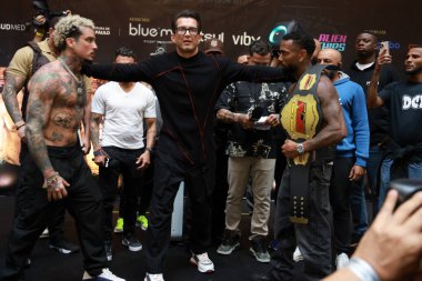 Sao Paulo (SP), 10 / 31 / 2025 - Sporcular Nego do Borel ve Romulo, Dövüş Müziği Gösterisi için sporcuların ağırlığı ve resmi karşılaşması sırasında, Latin Amerika 'nın en etkili dövüş etkinliği, (leco viana / theenews2)