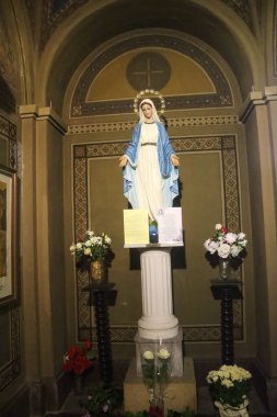 Milan (İtalya), 01 / 11 / 2025 - Milano 'daki anıtsal mezarlıkta bu Cumartesi, 1 Kasım 2025. (Edson De Souza / Yeniler 2) 