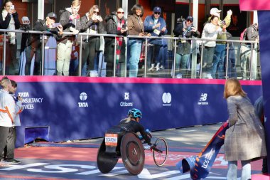 2025 TCS New York City Maratonu. 2 Kasım 2025, New York, ABD tekerlekli sandalye bölümü, Amerikalı Susannah Scaroni. (niyi fote\ theenews2)