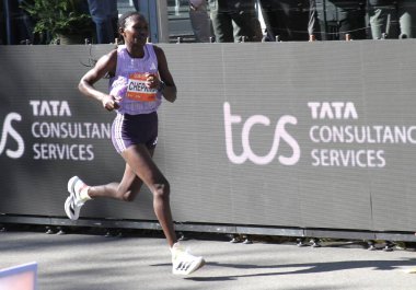 2 Kasım 2025, New York, ABD: Kenyalı atlet Sheila Chepkirui 2025 TCS New York City Maratonu Profesyonel Kadınlar Elit Bölümü 'nde 2: 20 ile üçüncü oldu. (niyi fote\ theenews2)