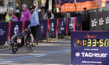 2 Kasım 2025, New York, ABD: David Weir, İngiliz atlet, 2025 TCS New York City Maratonu Profesyonel Erkekler Tekerlekli Sandalye Bölümünde 1: 34: 09 'luk derecesiyle ikinci oldu. (niyi fote\ theenews2)