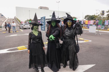 Sao Paulo (SP), 04 / 11 / 2025 - Wicked: Part II prömiyeri sırasında Jon M. Chu (yönetmen), Jonathan Bailey (Fiyero), Cynthia Erivo (Elphaba), Sao Paulo 'daki Suhai Music Hall' da rol aldı. (leco viana\ yeni2))