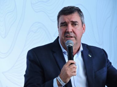 Sao Paulo (SP), Brezilya 04 / 11 / 2025 - Mato Grosso do Sul (MS) valisi Eduardo Riedel, Villa Lobos Park 'ta (leandro chemalle / thenews2) gerçekleşen SP + Verde Gündem Zirvesi' nin resmi açılışına katılıyor.)