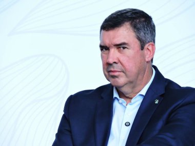 Sao Paulo (SP), Brezilya 04 / 11 / 2025 - Mato Grosso do Sul (MS) valisi Eduardo Riedel, Villa Lobos Park 'ta (leandro chemalle / thenews2) gerçekleşen SP + Verde Gündem Zirvesi' nin resmi açılışına katılıyor.)