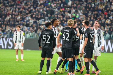 Torino (İtalya), 04 / 11 / 2025 - Sporcu Hjulmand, Juventus ve Sporting (Edson de souza / thenews2) arasındaki Şampiyonlar Ligi grup sahnesinin 4. turu için geçerli olan maçta sarı kart almasına rağmen harika bir maç çıkardı.)