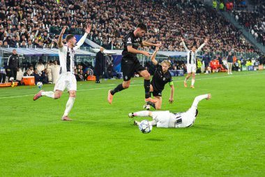 Torino (İtalya), 04 / 11 / 2025 - Sporcu Hjulmand, Juventus ve Sporting (Edson de souza / thenews2) arasındaki Şampiyonlar Ligi grup sahnesinin 4. turu için geçerli olan maçta sarı kart almasına rağmen harika bir maç çıkardı.)