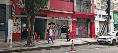 Sao Paulo (SP), Brezilya 05 / 011 / 2025 - En büyük fuhuş bölgelerinden biri olarak bilinen Sao Paulo 'nun orta kesimindeki Rua dos Andradas' da 69 olarak bilinen bina bir istilaya maruz kaldı (oslaim brito / thenews2)