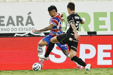 Fortaleza (CE), 06 / 11 / 2025 Players Adam Bareiro ve Zanocelo, Ceara ve Fortaleza arasında oynanan 2025 Brezilya Serie A şampiyonasının 32. turunda (lc moreira / thenews2)