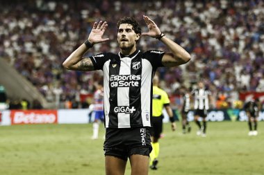 Fortaleza (CE), 06 / 11 / 2025 Player Pedro Raul, Ceara ve Fortaleza arasında oynanan 2025 Brezilya Serie A şampiyonasının 32. turunda attığı golü kutluyor (lc moreira / theenews2)