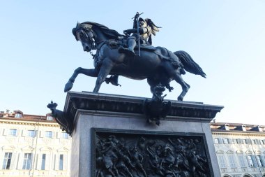 Torino (İtalya), 05 / 11 / 2025 - Piazza San Carlo, Torino 'nun tarihi merkezindeki en önemli meydanlardan biri. (Edson de souza / the newws2)