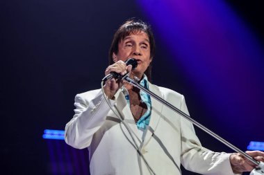 Sao Paulo (SP), Brezilya 11 / 14 / 2025 - Şarkıcı Roberto Carlos, 14 Kasım 2025 Cuma günü Sao Paulo kentindeki Suhai Music Hall 'da düzenlendi. (Pedro Paulo Diaz / Tepe2) 