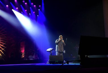 Sao Paulo (SP), Brezilya 11 / 17 / 2025 - Şarkıcı Jorge Aragao 'nun Sao Paulo Belediye Tiyatrosu' ndaki 50. yıldönümü gösterisi, bu Pazartesi, 17 Kasım 2025. (Leco Viana / Newws2) 