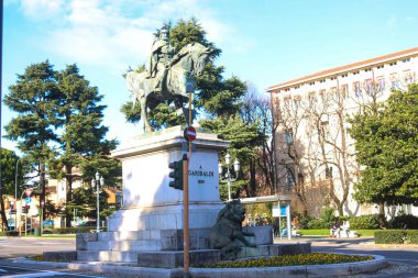 Brescia (İtalya), 11 / 18 / 2025 - Giuseppe Garibaldi binicilik anıtı 1889 yılında heykeltıraş Eugenio Maccagnani (Edson de souza / thenews2)
