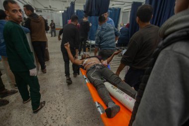 Gazze Şehir Hastanelerine, İsrail Topçu Birliği 'nin 19 Kasım 2025 