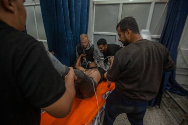 Gazze Şehir Hastanelerine, İsrail Topçu Birliği 'nin 19 Kasım 2025 