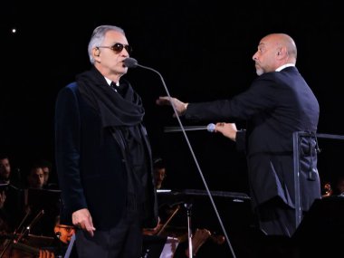 Sao Paulo (SP), Brezilya 11 / 20 / 2025 - Tenor Andrea Bocelli Sao Paulo 'daki Charles Miller Meydanı' nda verdiği Noel konserinde şarkı söyledi. (leandro chemalle / the new ws2)