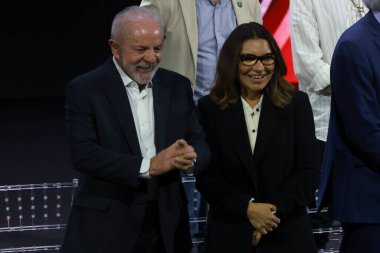 Sao Paulo (SP), 11 / 20 / 2025 - Salon / Automobile / Lula / SP - Luiz Inacio Lula da Silva, Brezilya Cumhurbaşkanı, First Lady Janja Lula da Silva ile birlikte Sao Paulo 'daki 2025 Uluslararası Otomobil Fuarı' nın açılışında. (leco viana\ yeni2))  