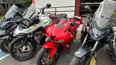 Sao Paulo (SP), Brezilya 11 / 27 / 2025 - Minor 'Kabrinha' Sao Paulo 'daki motosiklet yarışlarına karşı operasyonda tutuklandı. Etkilenen kişi ve altı şüpheli, Sivil Polis (oslaim brito / thews2) tarafından 27 Kasım 2025 Perşembe günü tutuklandı.)