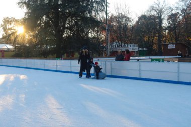Milan (İtalya), 11 / 27 / 2025 - Milano / Villaggio Meraviglie 'de Noel - Milano Noel Köyü, 