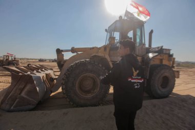 Mısır Komitesi Netzarim Koridoru, Merkez Gazze 'de Büyük İnsani Kamp kurmaya başladı. 29 Kasım 2025 Gazze, Filistin (hashem zimmo / the new ws2)