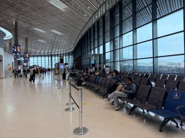 Tocumen Uluslararası Havaalanı bir bakışta. 3 Aralık 2025, Tocumen, Panama: Panama 'daki Tocumen uluslararası havaalanı pistinde insan ve aktivite hareketi