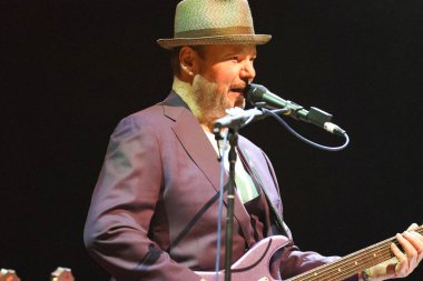 Curitiba (PR), Brazil 03 / 12 / 2025 - The American singer, söz yazarı ve gitarist Christopher Cross, uluslararası müziğin en tanınmış isimlerinden biri, Teatro Positivo (edson de souza / thenews2)