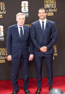 Washington 'daki John F. Kennedy Center' da Kırmızı Halı FIFA Dünya Kupası final kurayı. 5 Aralık 2025, Washington DC, Maryland, ABD: Brezilya teknik direktörü Carlo Ancelotti ile Brezilya CBF Başkanı Samir Xaud. (niyi fote\ theenews2)