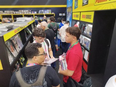 Sao Paulo (SP), 06 / 12 / 2025 - Comic Con Experience 'ın Sao Paulo Expo' daki üçüncü gününde kalabalık hareketi. Biletlerin tükendiği gün, mağazalar ve kitapçılarda (eandro chemalle / thews2)