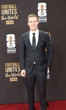 Washington 'daki John F. Kennedy Center' da Kırmızı Halı FIFA Dünya Kupası final kurayı. 5 Aralık 2025, Washington DC, Maryland, ABD: Hugh Cevans, FIFA 2026 Dünya Kupası Final Draw sırasında Global Citizen 'in kurucusu ve CEO' su. (niyi fote\ theenews2)